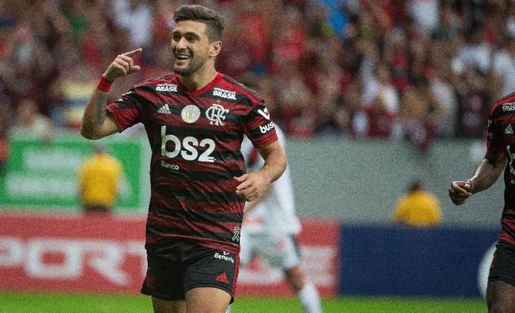 Mecenas aciona Cruzeiro por venda de Arrascaeta, e parcela ficará em juízo