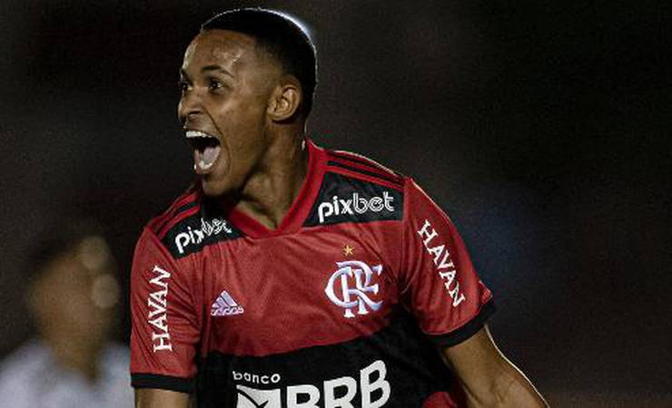 Lázaro admite tristeza por falta de gols e celebra fim do jejum no Flamengo