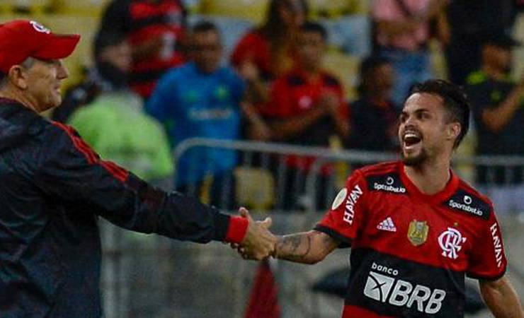 Lavieri: 'Flamengo se interessa por Ferreirinha, mas negociação é difícil'
