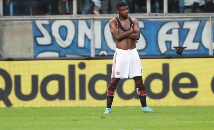 Flamengo tem Lincoln titular e volta de Cuéllar em duelo com Athletico-PR