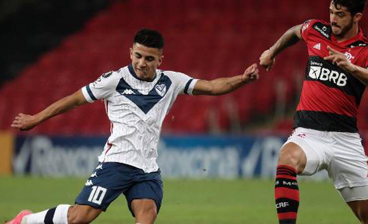 Flamengo garante liderança do grupo em empate sem gols com Vélez Sarsfield