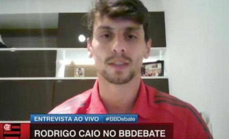 Rodrigo Caio diz que bateu pênalti 'tranquilo' e manda recado para Luan
