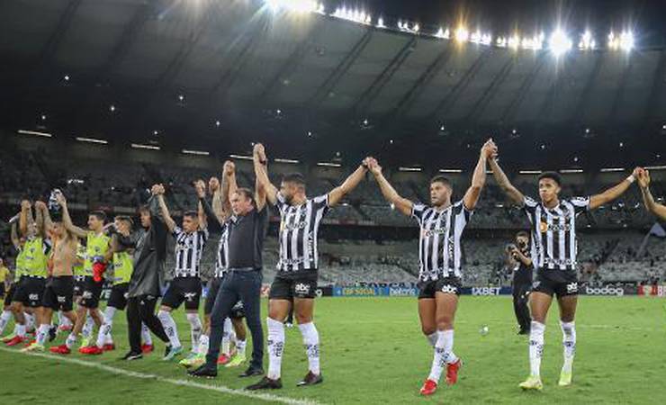 Atlético-MG tem 87,2% de chance de ser campeão; Santos tem 43,7% de cair