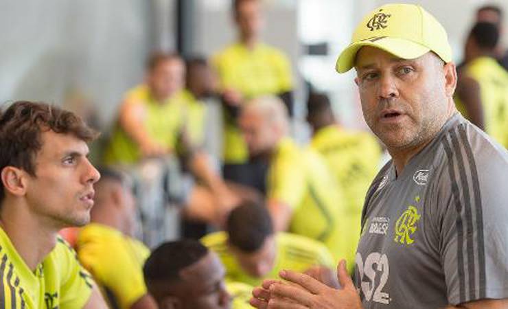 Preparador do Flamengo é convidado para reunião on-line da Conmebol