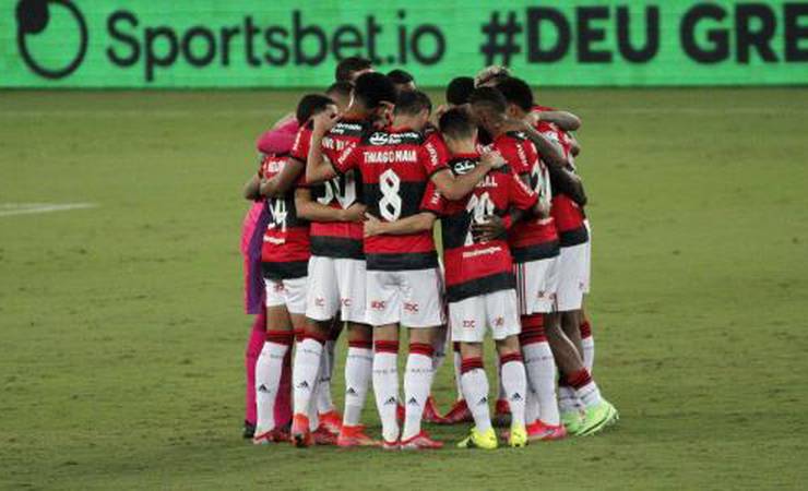 Fla cumpre protocolo, e jovens da casa são saldo positivo para Renato