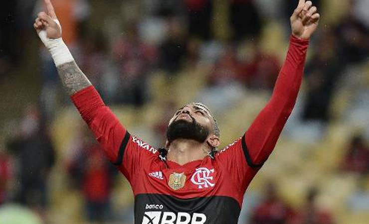 Flamengo renova com Adidas até 2025 e receberá mínimo de R$ 69 mi por ano
