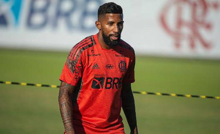 STJD converte pena em multa e Rodinei está liberado para jogar pelo Fla
