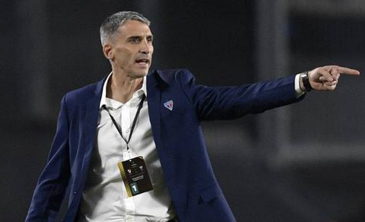 Rocha: ‘Emergencialmente, Vojvoda seria melhor solução para o Flamengo’