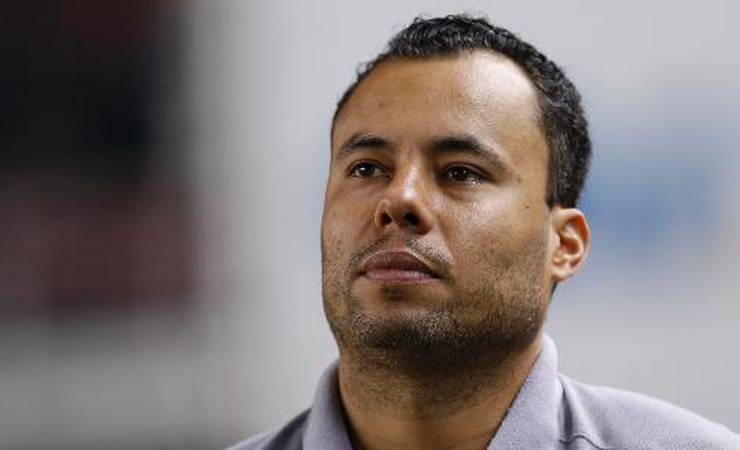 Jair Ventura questiona retomada do Carioca: 'Fico sem entender'
