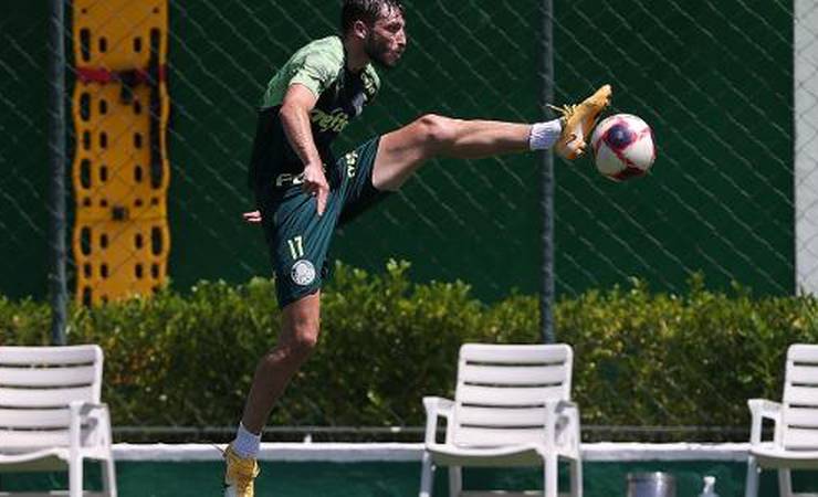 Viña aponta Arrascaeta como melhor jogador do futebol brasileiro