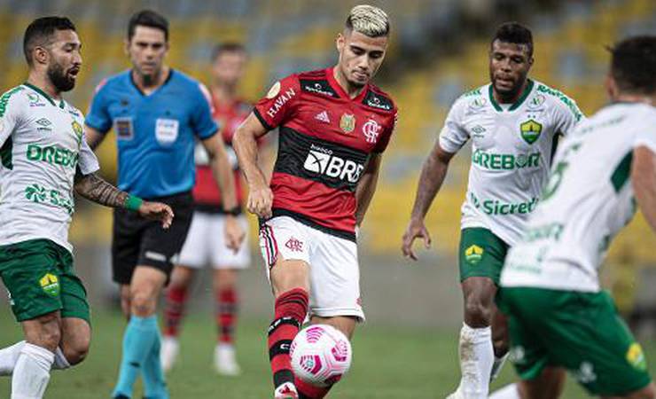 Flamengo e Cuiabá empatam por 0 a 0 após polêmica com gol anulado