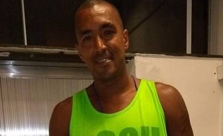 'Me assusta o futuro deles', diz ex-Fla sobre povo da comunidade onde mora