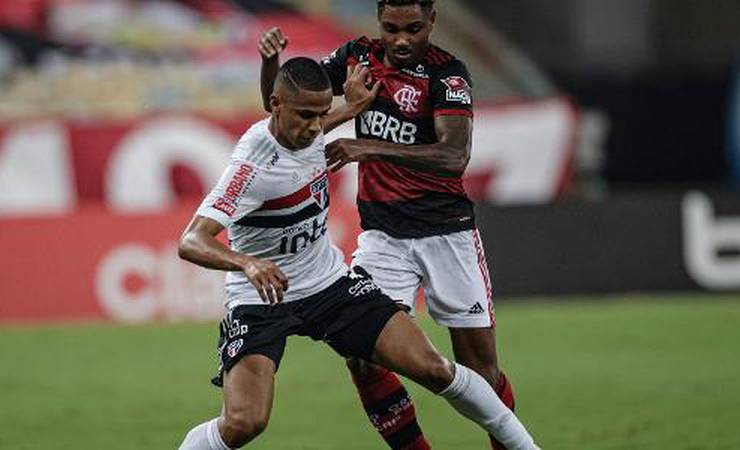 Trajano: São Paulo dá sorte de não tomar mais gols com essa saída de bola
