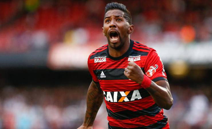 Fim do Mundial libera caminho para Inter finalizar contratação de Rodinei