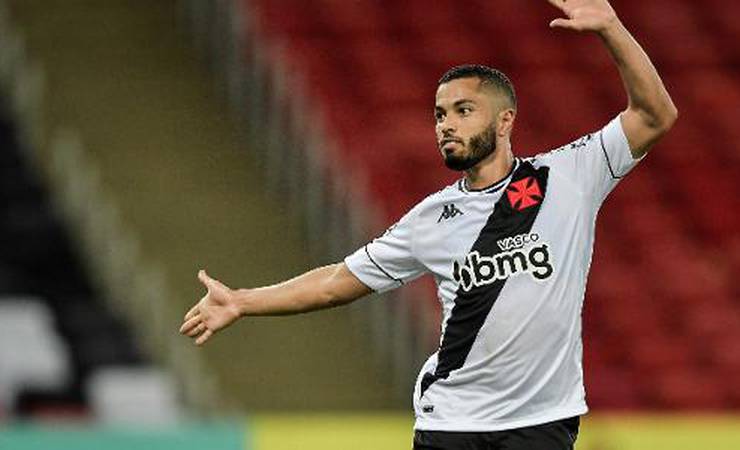 Em meio à guerra, Flamengo põe Vasco em camarote isolado no Maracanã
