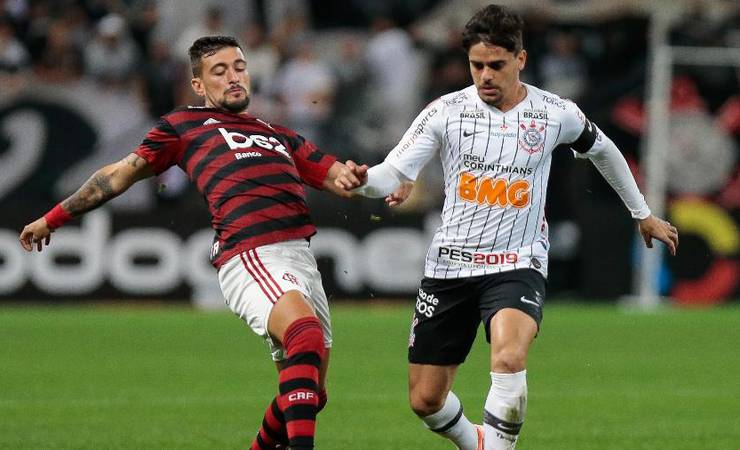 Arrascaeta tem lesão na coxa constatada e vira dor de cabeça no Flamengo