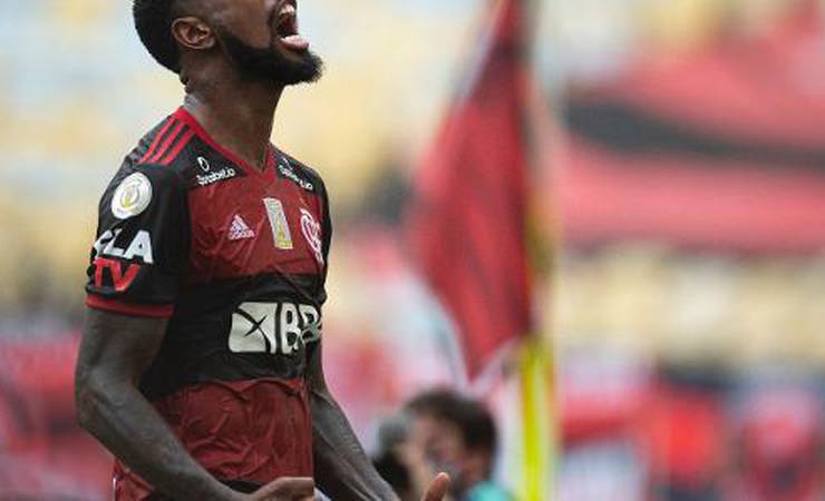 Gerson não treina no campo e vira dúvida no Flamengo contra Vasco