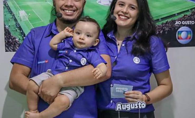 Família comemora nove meses do filho com tema 'Comentaristas da Globo'