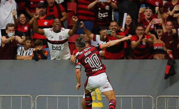 Flamengo inicia adeus a Diego tentando quebrar tabu contra o Avaí