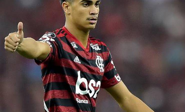Flamengo aciona STJD para contar com Reinier no Brasileirão