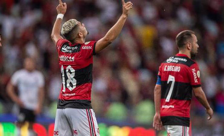 Andreas comemora atuação pelo Flamengo e exalta elenco: "time vem voando"