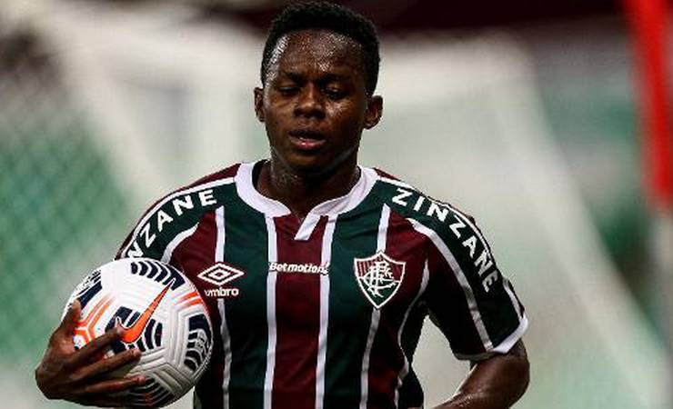 Arnaldo: Fluminense tem time reserva mais próximo do titular, Flamengo não