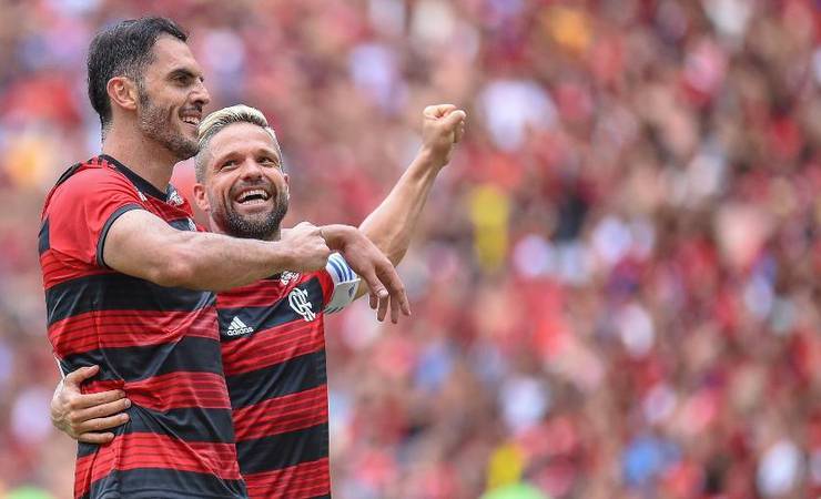 Athletico aguarda avaliação de Jorge Jesus para negociar Rhodolfo com o Fla