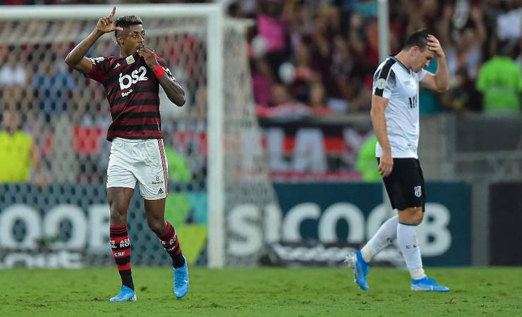 Fla deve ter volta de Bruno Henrique contra Santos; veja provável escalação