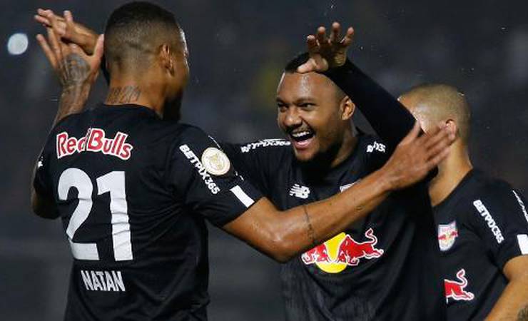 Red Bull Bragantino vence, sai da degola e aumenta pressão no Flamengo