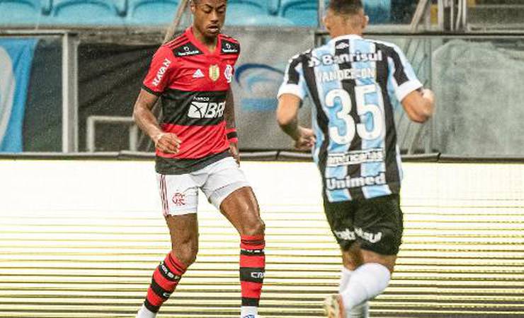 Bruno Henrique tem lesão detectada na coxa e desfalca o Fla contra o Santos