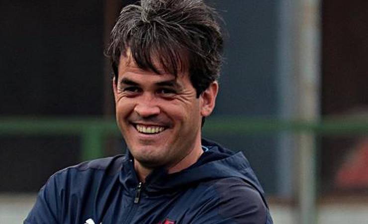 Ex-Grêmio, Inter e Fla, Gavilán quer voltar ao Brasil. Agora como técnico
