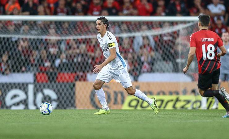 Geromel tem lesão confirmada e vira preocupação para jogos com o Flamengo