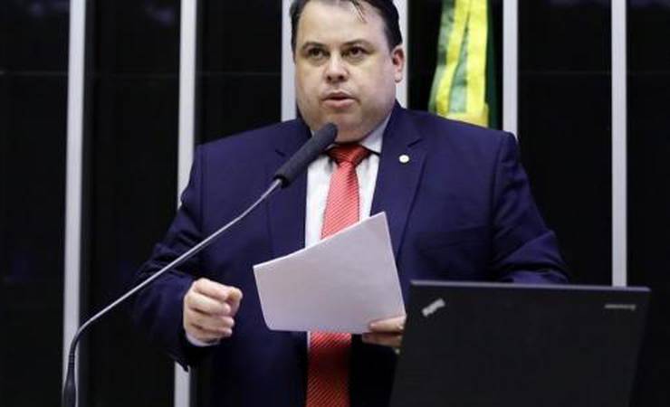 "Não é só o Flamengo que quer", diz relator da lei do mandante