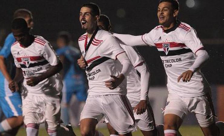 Copinha: onde assistir aos jogos de Fla, Palmeiras e São Paulo desta quinta