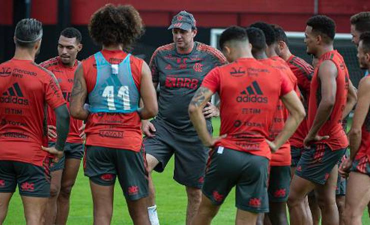 Flamengo pode repetir zaga após 14 jogos e repetir feito da 'Era Jesus'