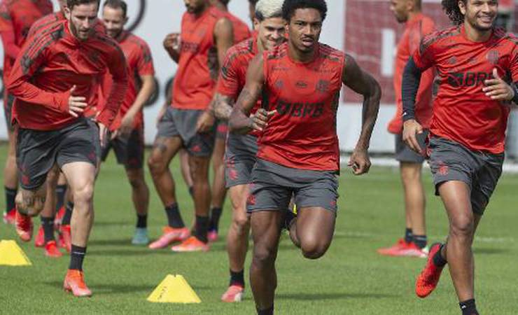 Flamengo eleva carga e intensidade de treinos para manter elenco em ritmo