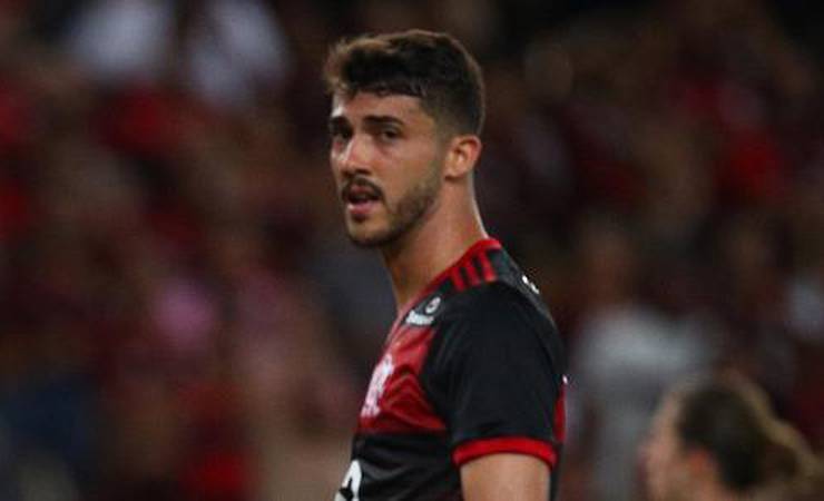Sem Rodrigo Caio, Flamengo aposta em dupla que não correspondeu em 2020