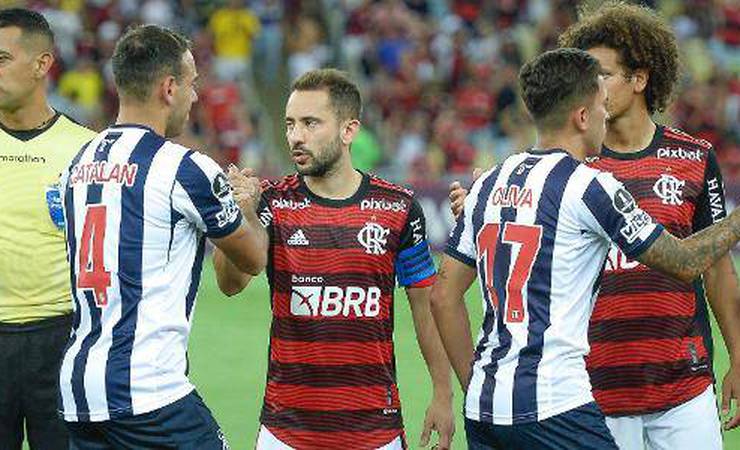 Talleres exalta Fla e pede que torcida evite 'expressões discriminatórias'