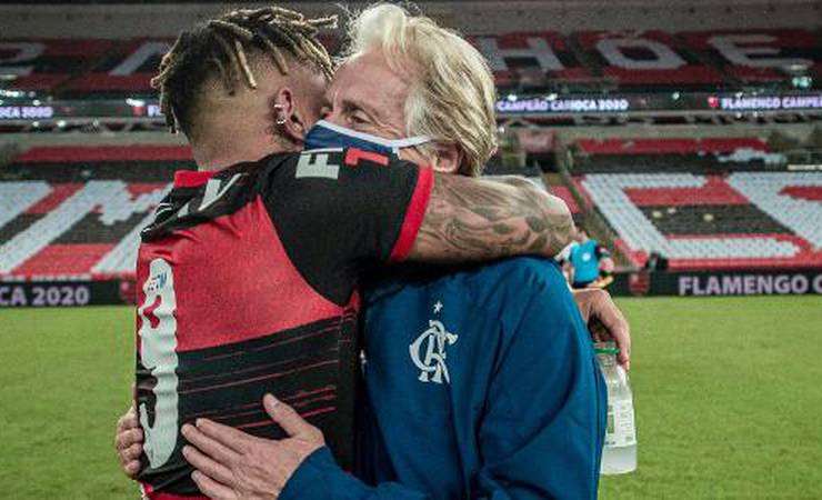 Chorar saída de Jesus e aplaudir nossos absurdos é a maior das incoerências
