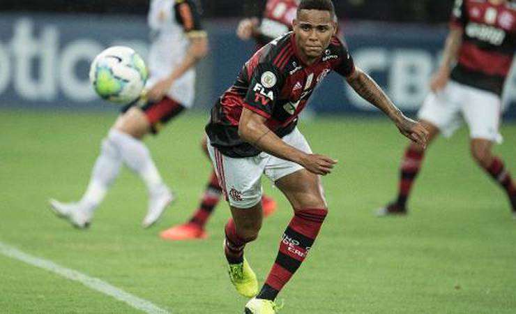 Fla trata orçamento como cassino e tem que vender Natan por bagatela