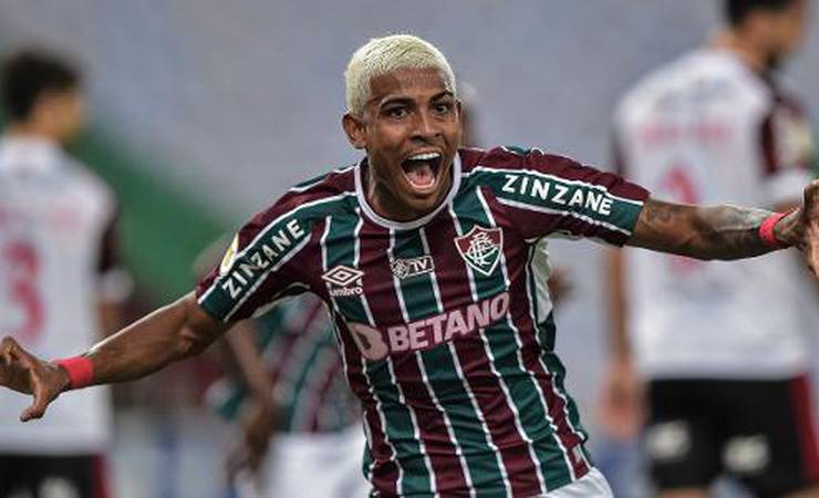 John Kennedy brilha, e Fluminense vence o Flamengo pelo Brasileirão