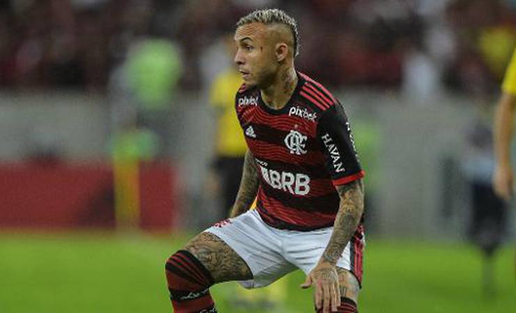 Dorival escala Flamengo com Cebolinha e Marinho no ataque; veja titulares