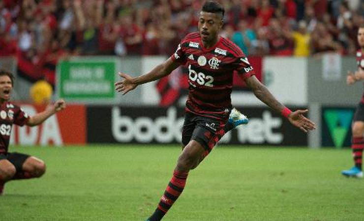 Flamengo defende invencibilidade de 15 jogos sem derrota contra o Vasco