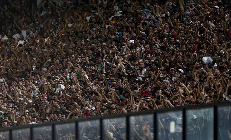 'Orgulho ferido' e vandalismo fizeram Vasco recuar por São Januário com Flu