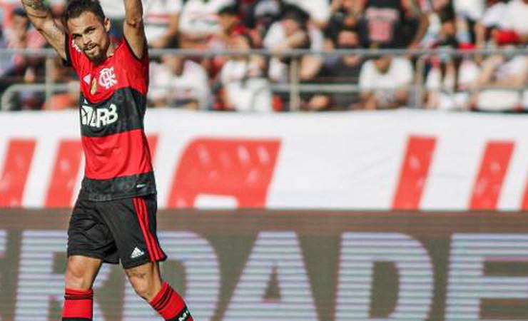 Mauro: "Michael merece ser titular, mas eu começaria com a base de 2019"