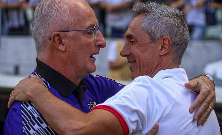 Não é errado Dorival Jr. dizer sim ao Flamengo! Nem técnico ser demitido!