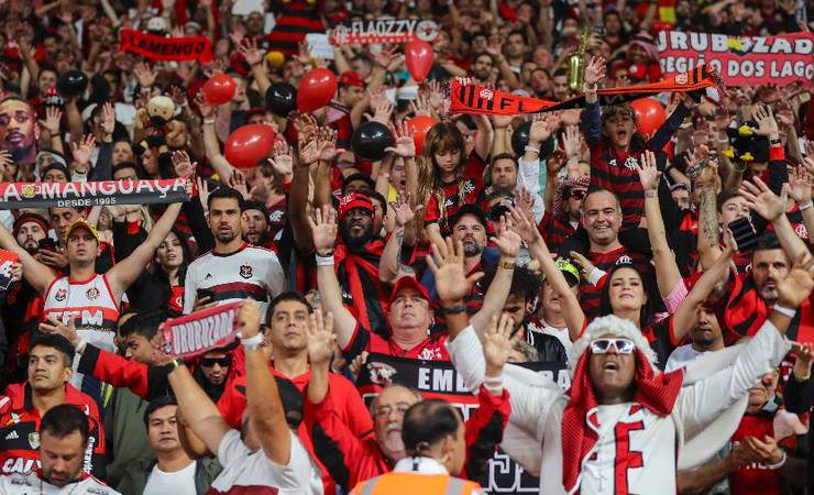 Personalidades se dividem entre exaltar Flamengo e provocações a rivais