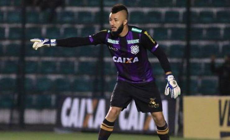 Goleiro Alex 'Muralha' é anunciado como reforço do Mirassol