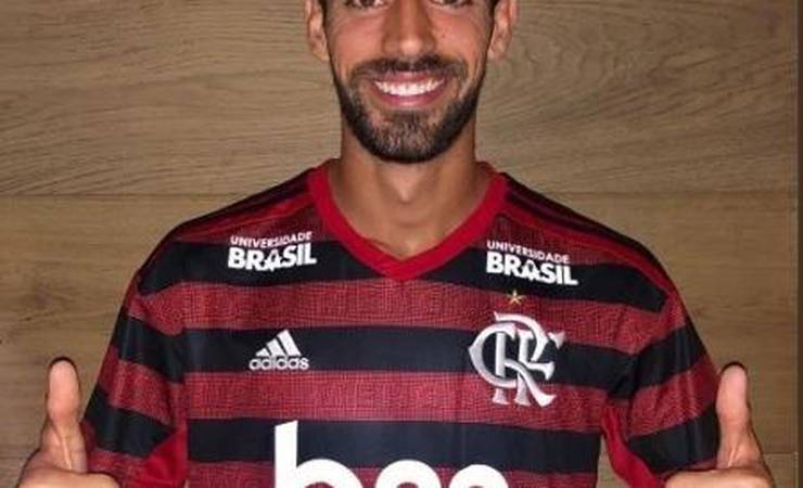 Flamengo anuncia a contratação do zagueiro espanhol Pablo Marí