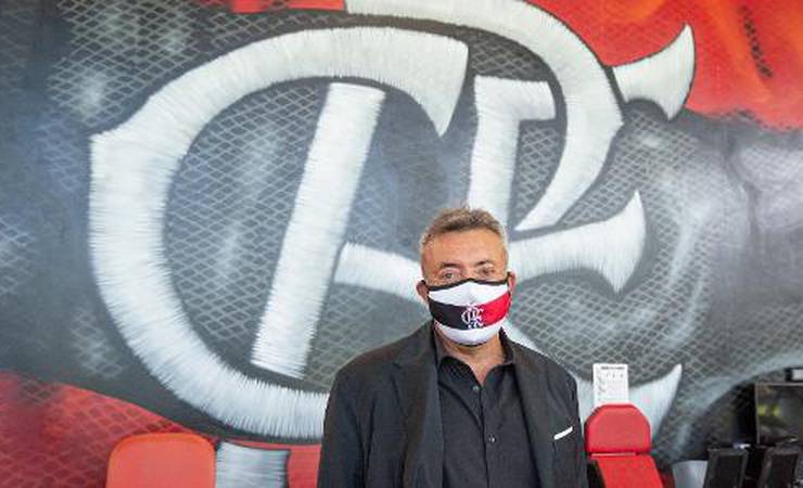 Dome faz 'intensivo' e mergulha na cultura do Flamengo por sucesso no clube